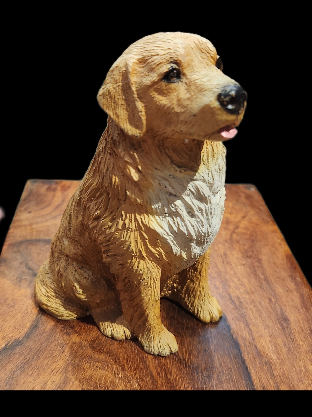 5" Appx Golden Retriever Stone Resin Figurine Statue Tan White Chest Dog Pet - Picture 5 of 10
